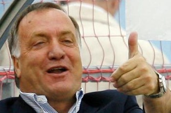 Advocaat mõtles ümber: jääb Inglismaale