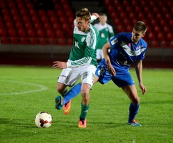 Aleksandr Dmitrijev pallis mullu Levadias. Foto: Imre Pühvel