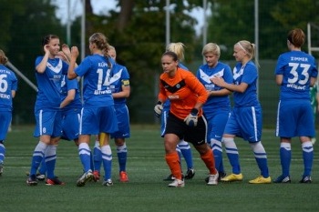 Tammeka naiskond saab särgid ja tahab ka pükse