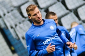 Statistika: Klavan oli Dortmundi vastu mängu parim