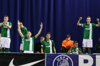Esiliiga tiitlikaitsja kohandub verevahetusega