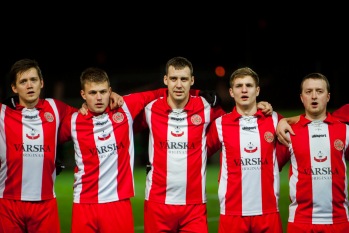 Esiliiga algas Santose revanšiga