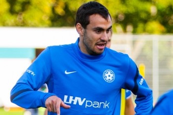 Zenjov jäeti terveks mänguks pingile