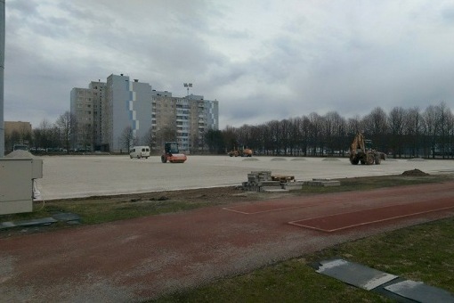 Foto: Infoneti kodustaadionil algas kattevahetus