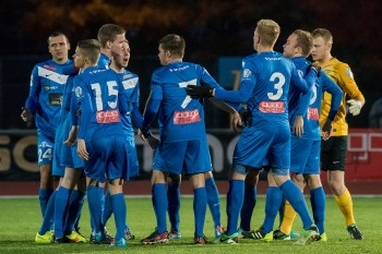 Trans kärbus Tamme muruväljakul
