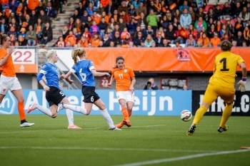 Naised kaotasid Hollandile 0:7