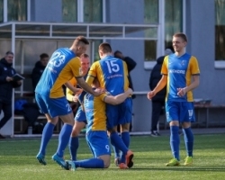 Pärnu Linnameeskonna mehed tähistamas. Foto: Tanel Pihelgas
