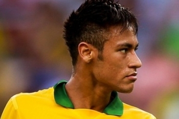 Brasiilia kaotas Kolumbiale, Neymar sai punase