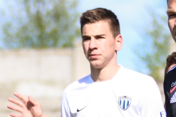 Video: Kalev virutas 9-mehelise Irbise võrku tõelise maasika