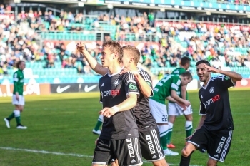 Kalju ja Flora asuvad Levadiat jahtima