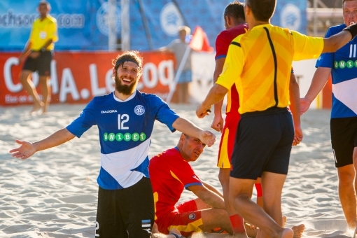 Käsi laiutab Ragnar Rump. Foto: Gertrud Alatare