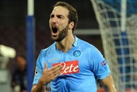 Napoli aina pudistab punkte