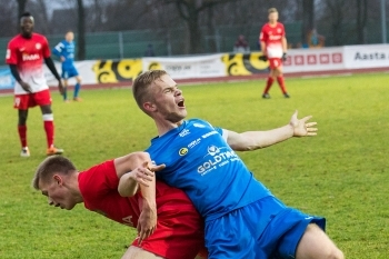 Premium liiga algas tulise võitlusega  (hinda mängijaid!) 