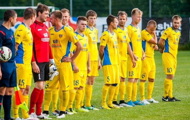 Esiliiga B-s tabeliliidrid ei vääratanud