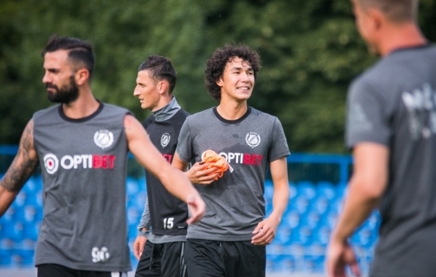 Kalju mängijad eilsel treeningul. Foto: Jana Pipar