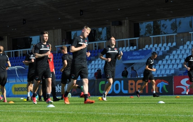 Video: Cork virutas Levadiale kaks tõelist iluväravat