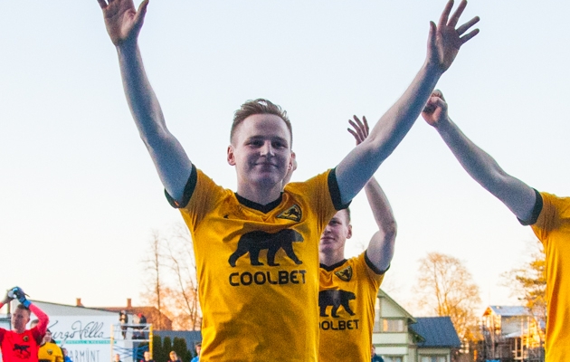 Esiliiga B-s said külalised viiest mängust neli võitu  (legendid särasid!) 